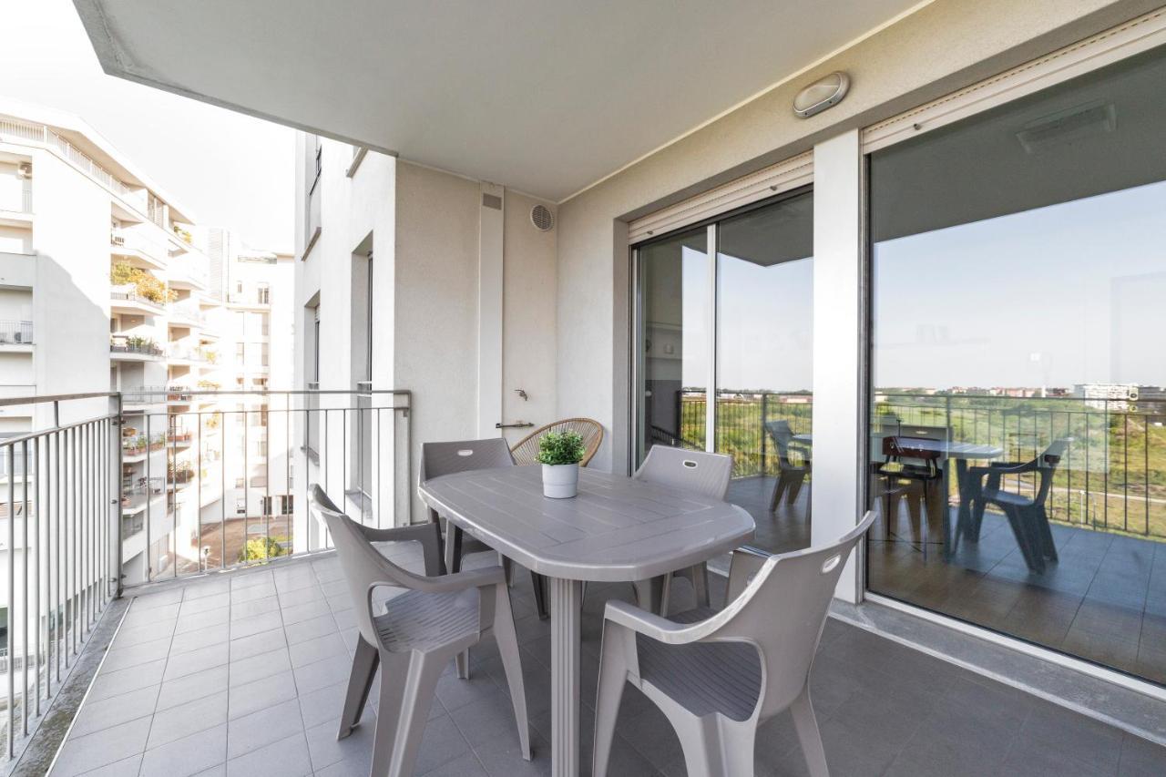 Milano Rogoredo Apt With Terrace! Milão Exterior foto