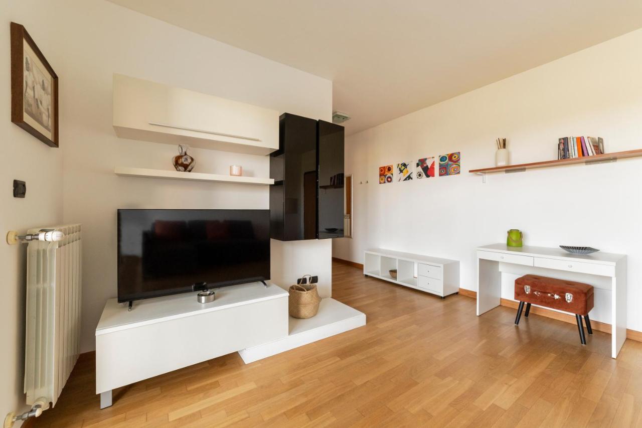 Milano Rogoredo Apt With Terrace! Milão Exterior foto
